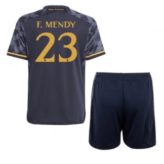 Novo Otroški Nogometni dresi za otroke Real Madrid kompleti Gostujoči 2023-24 Ferland Mendy 23